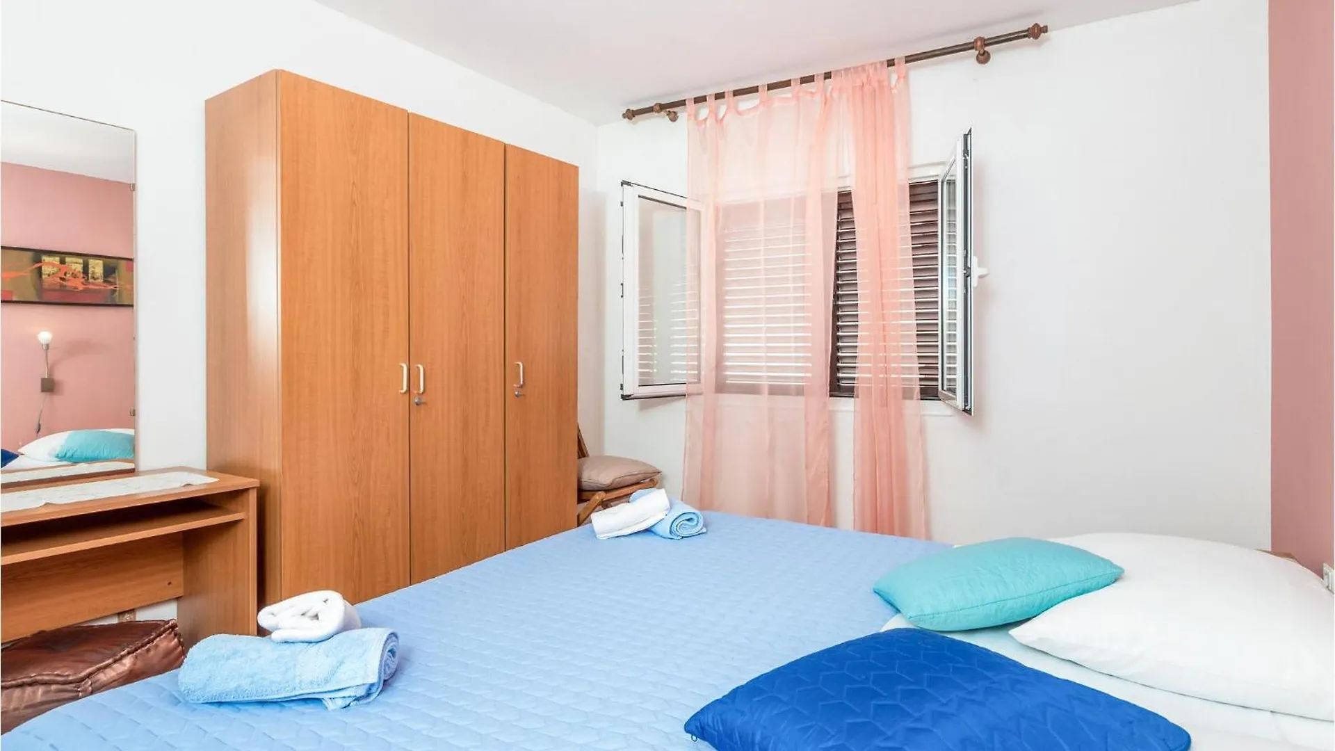 Beautiful Apartment In Mali Losinj With Kitchen 0*,