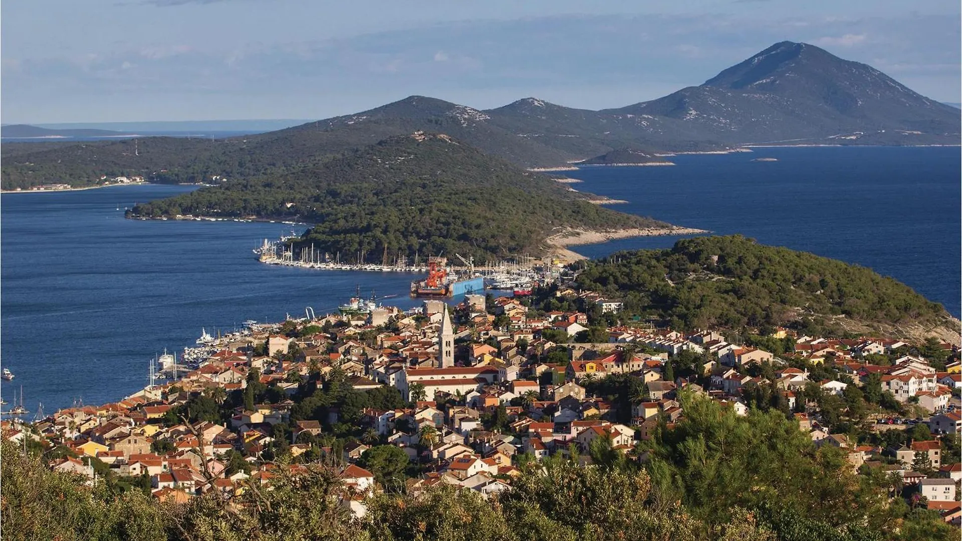 Beautiful Apartment In Mali Losinj With Kitchen 0*,  Croatia